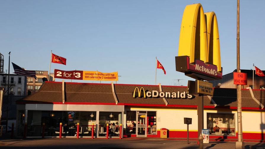 McDonald's в Великобритании и Ирландии будет работать только на вынос - gazeta.ru - Англия - Ирландия