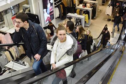 Торговые центры Москвы ограничили работу из-за коронавируса - lenta.ru - Москва