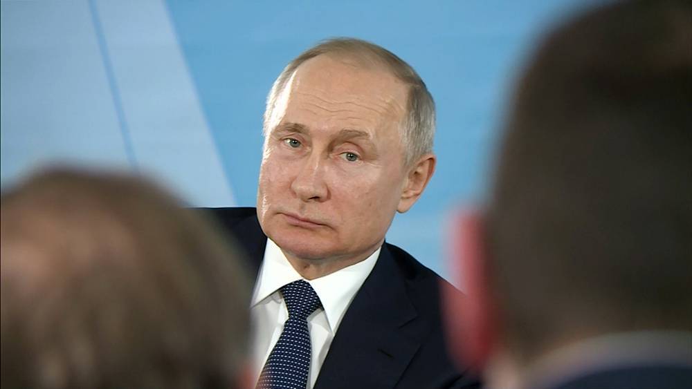 Владимир Путин - Путин допустил проведение голосования по Конституции на дому - tvc.ru - Россия