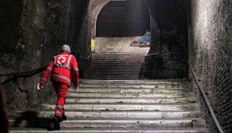 Почти все умершие от коронавируса итальянцы имели осложнения со здоровьем - newtvnews.ru - Италия