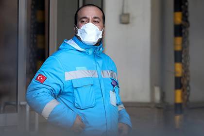 Реджеп Тайип Эрдоган - Туркмены решили победить коронавирус поддельным алкоголем и умерли - lenta.ru - Турция - Стамбул - Туркмения