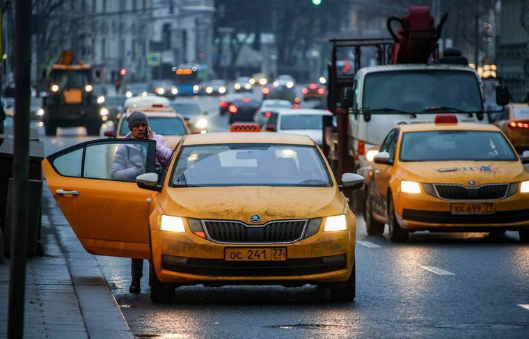Аналитики: в РФ будет расти спрос на такси и каршеринг из-за коронавируса - news.ru - Россия