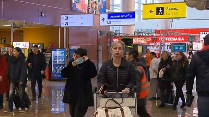 Михаил Мишустин - Россия сокращает рейсы в США, ОАЭ и Великобританию - vesti.ru - Россия - Москва - Новосибирск - Сша - Англия - Лондон - Эмираты - Нью-Йорк