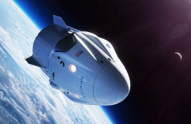 Илона Маска - Роберт Бенкен - Херли Даглас - NASA рассчитывает отправить двух астронавтов на корабле Crew Dragon к МКС в середине мая - newtvnews.ru - Сша - штат Флорида
