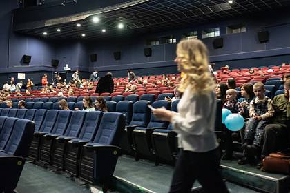 Андрей Воробьев - Владельцев подмосковных ТЦ призвали приостановить работу кинозалов - lenta.ru