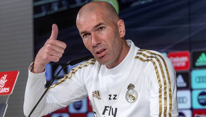 Мадридский "Реал" не уволит Зидана независимо от итогов сезона - vesti.ru