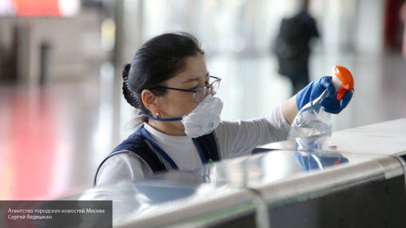 Георгий Викулов - Врач Викулов: распыление антисептиков с самолетов опасно для дыхательной системы человека - nation-news.ru - Россия