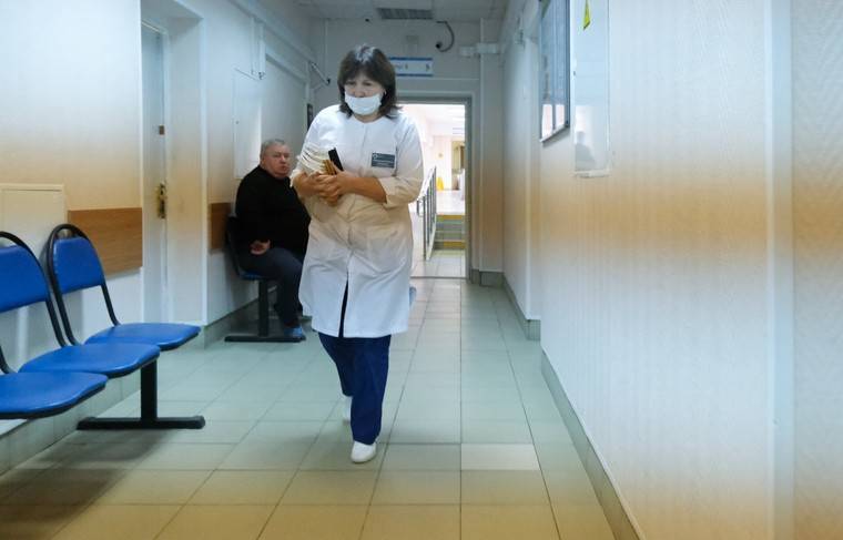 Страховщики ОМС готовят программу для заболевших коронавирусной инфекцией - news.ru - Россия