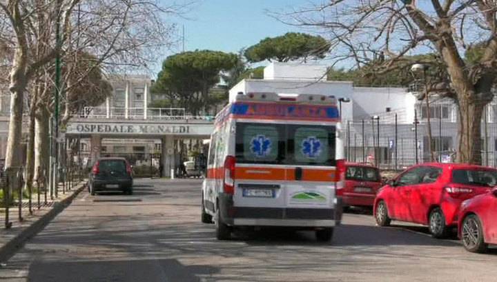 Не посещать парки и рестораны, не собираться больше пяти: страны ЕС вводят новые меры защиты - vesti.ru - Англия - Италия - Швейцария