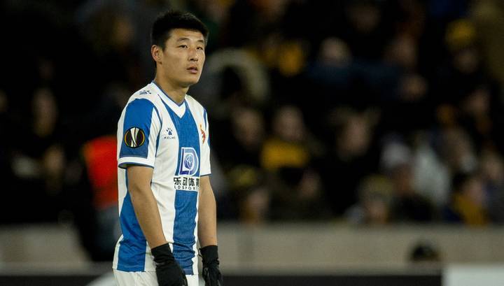 У китайского нападающего У Лэя обнаружен коронавирус - vesti.ru - Китай - Шанхай