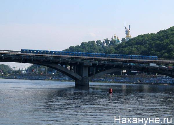 Арсен Аваков - В Киеве 22 марта остановят весь общественный транспорт из-за коронавируса - nakanune.ru - Украина - Киев