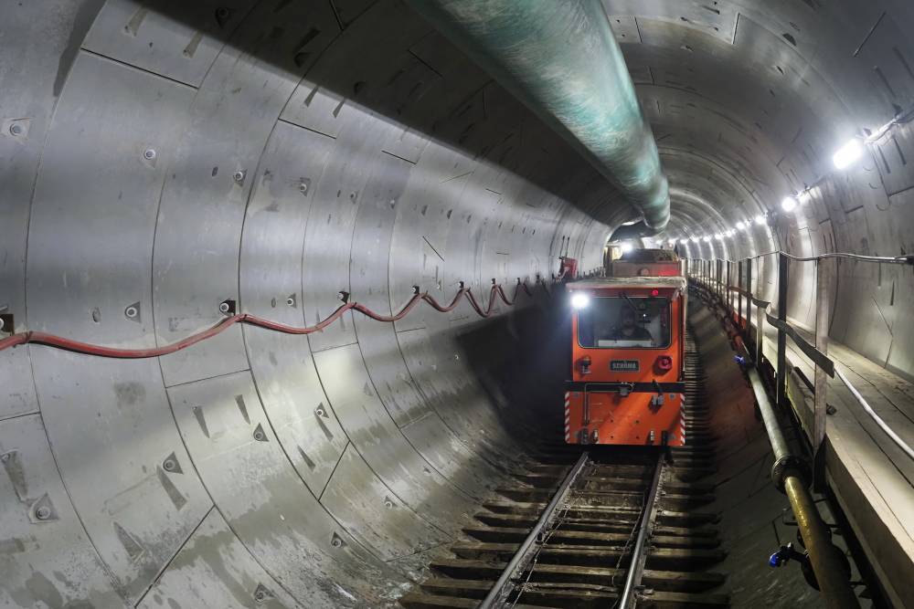 Столичный метрополитен начал дезинфицировать тоннели - vm.ru