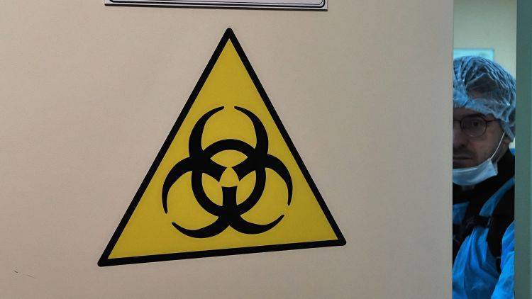 Сергей Аксенов - Стали известны подробности о первом зараженном коронавирусом в Крыму - crimea.ria.ru - Франция - Симферополь - республика Крым