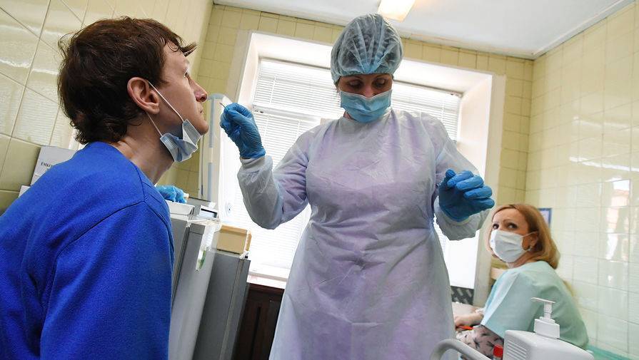 Лечащие больных коронавирусом пациентов красноярские врачи живут в больнице - gazeta.ru