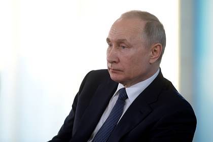 Владимир Путин - Джузеппе Конт - Путин пообещал Италии помочь в борьбе с коронавирусом - lenta.ru - Россия - Италия