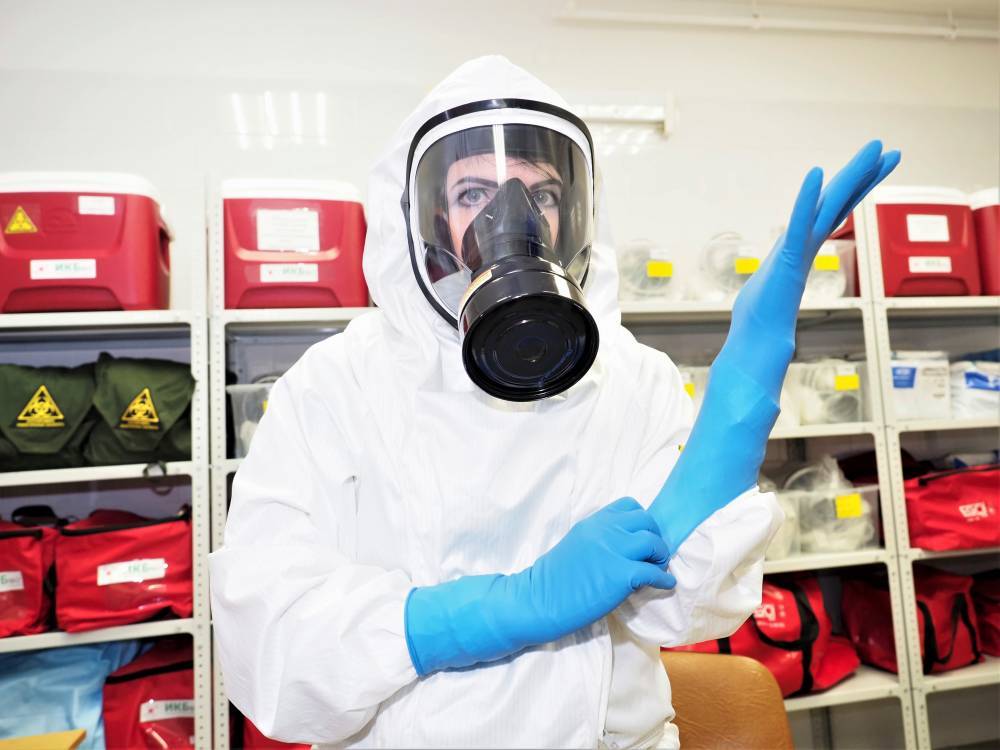 Владимир Путин - Сергей Шойгу - Россия направит в Италию восемь бригад военных вирусологов - vm.ru - Россия - Италия