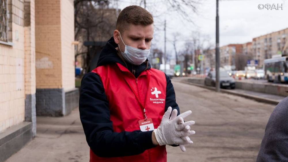 Число омичей на домашнем карантине по коронавирусу выросло втрое - vestirossii.com - Омск - Новосибирская обл. - Омская обл.