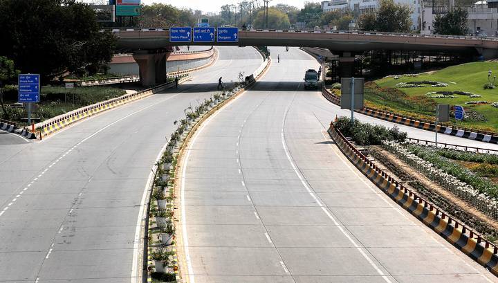 В Индии отменены поезда и автобусы, метро закрыто - vesti.ru - Индия