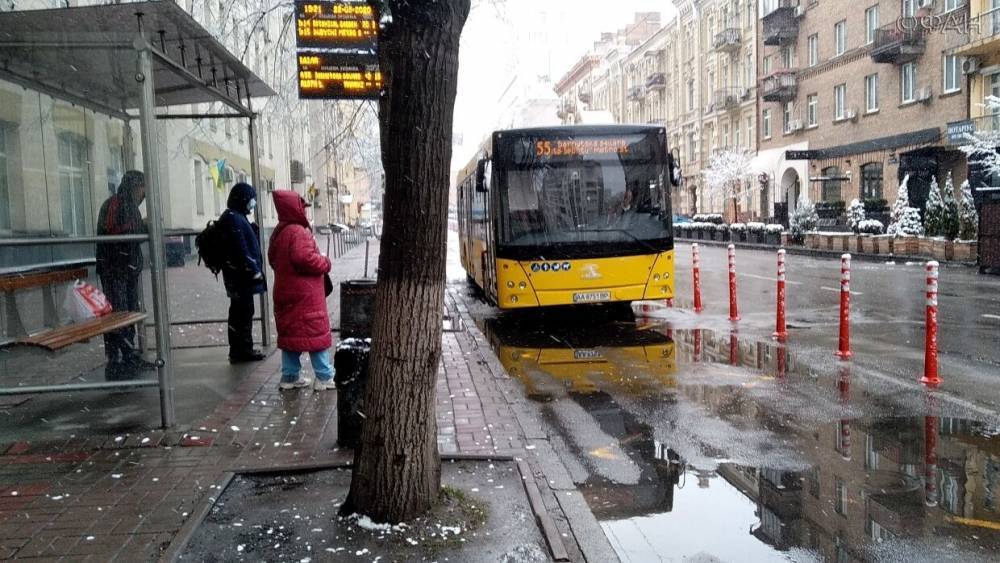 Как эпидемия COVID-19 вызвала транспортный паралич в Киеве - riafan.ru - Киев