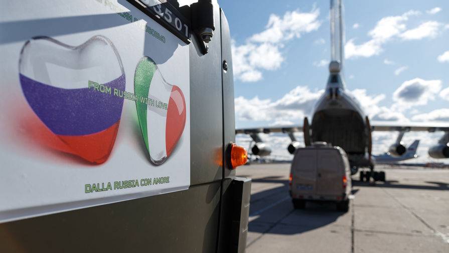 В Италию прибыл четырнадцатый российский военный самолет - gazeta.ru - Россия - Италия - Китай - Московская обл.