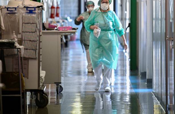 СМИ: ТЦ в Мадриде используют в качестве морга для хранения тел умерших от коронавируса - newtvnews.ru - Мадрид