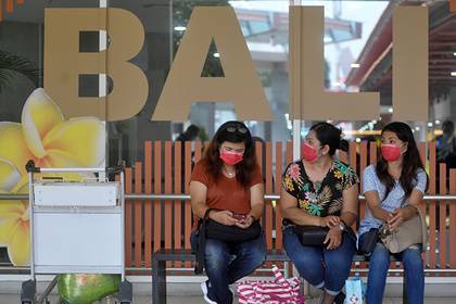 Туристы не захотели возвращаться с Бали в охваченные коронавирусом страны - lenta.ru - Сша - Китай - Jakarta
