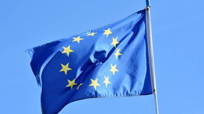 Керсти Кальюлайд - Президент Эстонии раскритиковала действия ЕС на фоне коронавируса - piter.tv - Эстония - Евросоюз