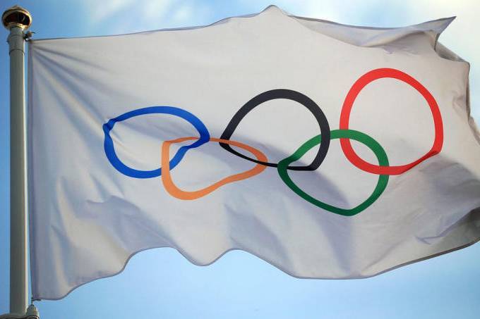 Томас Бах - Синдзо Абэ - СМИ: Решение о переносе Олимпиады в Токио примут в течение нескольких дней - vm.ru - Япония - Токио