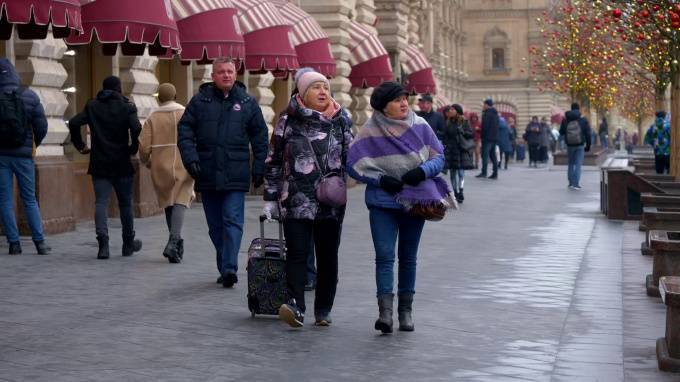 Эксперты рассказали, кто заражается коронавирусом в России - piter.tv - Россия