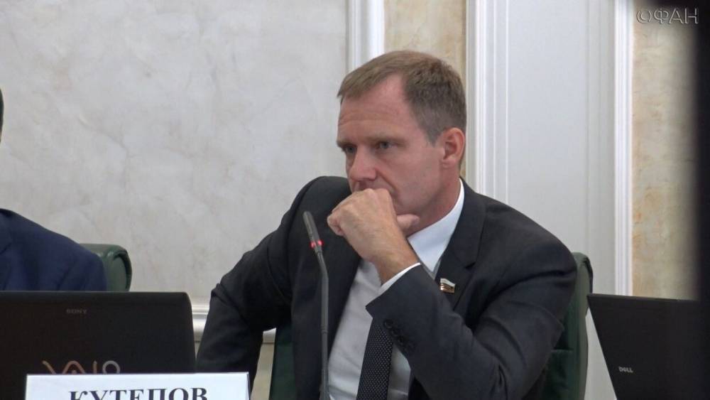 Андрей Кутепов - В Совфеде предложили снизить нагрузку на бизнес в связи с коронаврусом - riafan.ru - Москва
