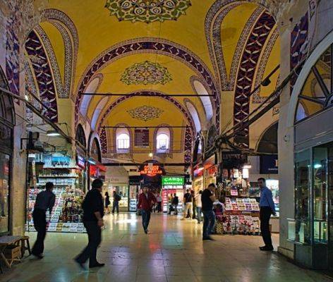 В Стамбуле закрыли Гранд-Базар: эпидемия Covid-19 отпугивает посетителей - eadaily.com - Турция - Стамбул
