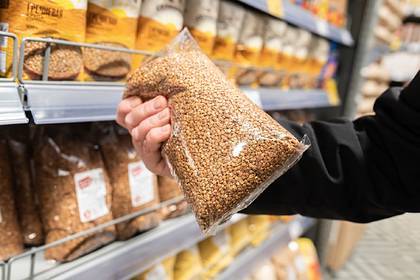 Григорий Березкин - Названы самые популярные у россиян продукты во время эпидемии коронавируса - lenta.ru - Россия