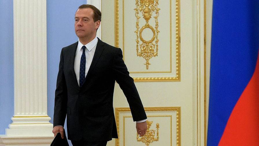 Дмитрий Медведев - Медведев назвал коронавирус испытанием - gazeta.ru - Россия