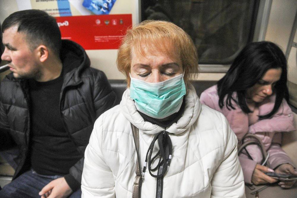 Вслед за Москвой карантин для пожилых людей ввели на Сахалине - tvc.ru - Москва - республика Бурятия