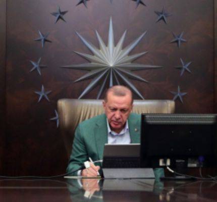 СМИ: Эрдоган уклоняется от мер тотальной блокировки коронавируса в Турции - eadaily.com - Турция