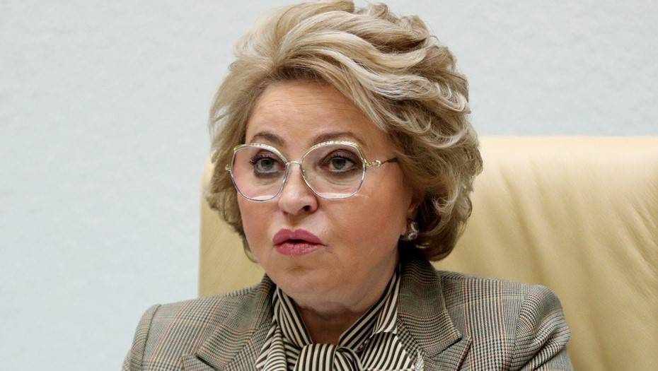 Валентина Матвиенко - Матвиенко попросила сенаторов старше 65 лет уйти на домашний карантин - dp.ru - Москва - Китай