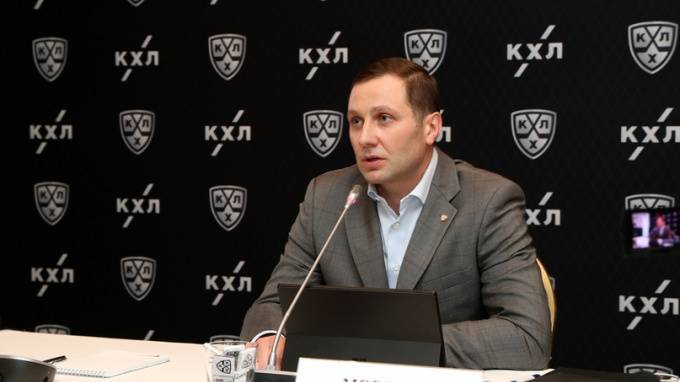 Алексей Морозов - Президент КХЛ Алексей Морозов прокомментировал досрочное завершение сезона - piter.tv