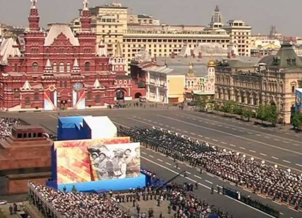 Песков оценил возможность отмены парада Победы в Москве из-за коронавируса - nakanune.ru - Москва - Казахстан