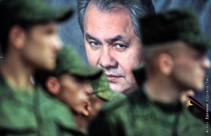 Владимир Путин - Сергей Шойгу - Шойгу проверит армию на готовность бороться с коронавирусом - interfax.ru - Москва