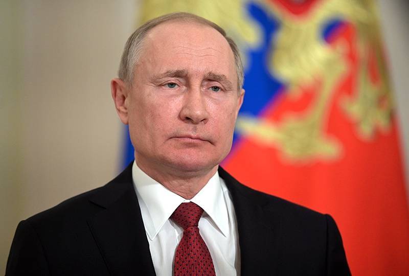 Владимир Путин - Путин объявил всю следующую неделю выходной из-за коронавируса - tvc.ru - Россия