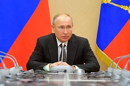 Владимир Путин - Путин отверг возможность закрыть Россию - lenta.ru - Россия