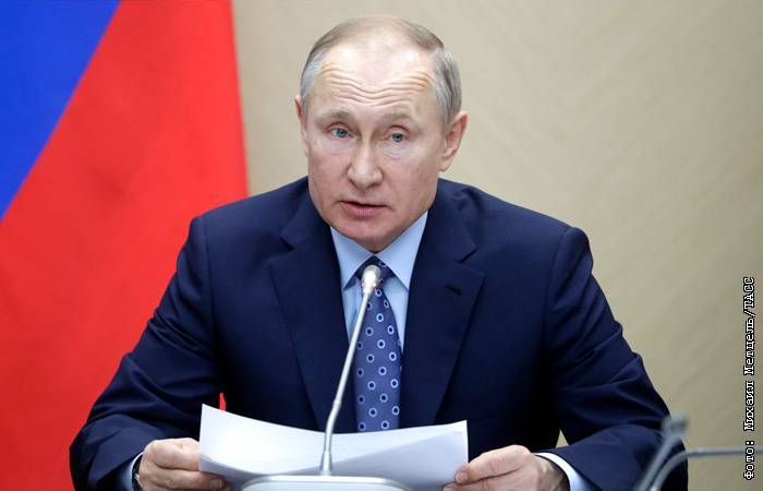 Владимир Путин - Михаил Метцель - Путин объявил неделю с 30 марта по 5 апреля нерабочей - interfax.ru - Россия - Москва