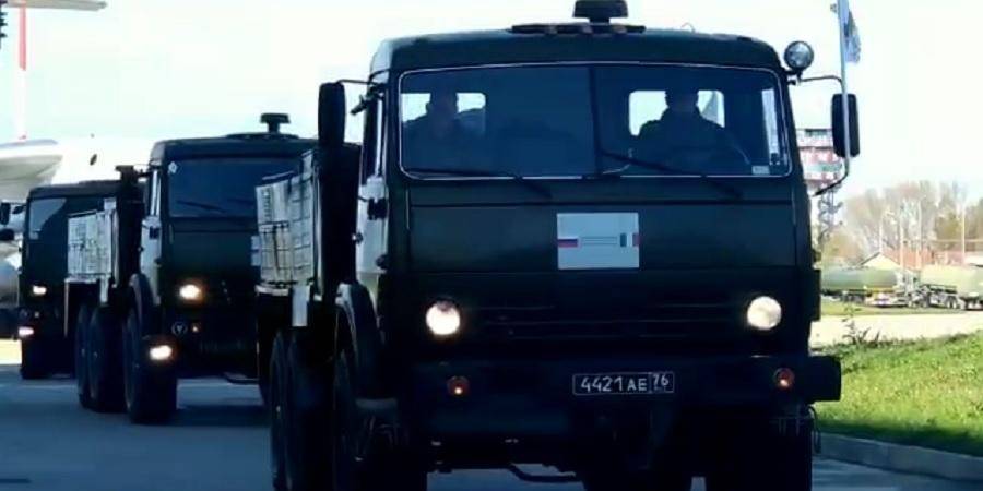 В Италии засняли колонну российских военных грузовиков в сопровождении местной полиции - ruposters.ru - Россия - Италия - Рим