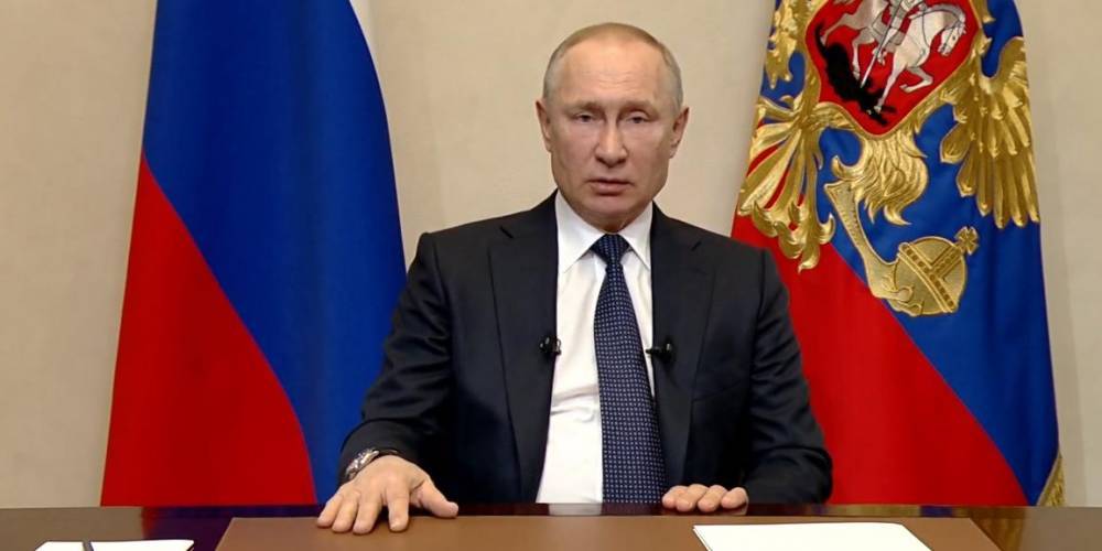 Владимир Путин - Путин призвал россиян поберечь себя и побыть дома из-за ситуации с коронавирусом - ruposters.ru - Россия