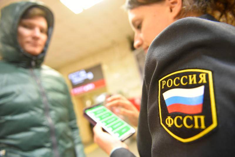 Россияне стали чаще отказываться платить по долгам из-за коронавируса - vm.ru - Россия