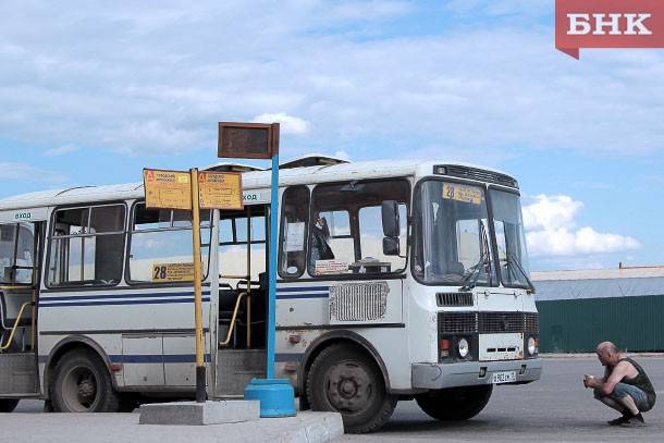 Автобусы Сыктывкара неделю будут работать по расписанию выходных - bnkomi.ru - Россия - республика Коми - Сыктывкар
