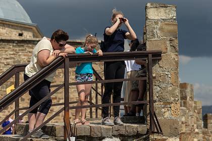 Сергей Аксенов - Крым ввел ограничения для туристов из-за коронавируса - lenta.ru - республика Крым
