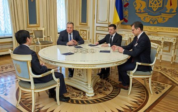 Владимир Зеленский - Виталий Кличко - Зеленский обещал отменить приказ о VIP-палатах - Кличко - korrespondent.net - Киева