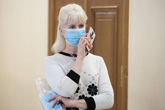 «Левада-центр»: 59% россиян не доверяют официальным данным по коронавирусу - znak.com - Россия