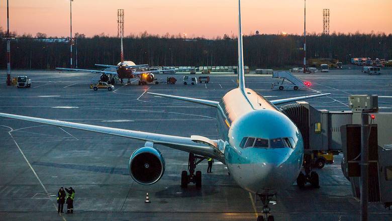 Эксперты: без помощи государства коронавирус убьет гражданскую авиацию - newizv.ru - Россия